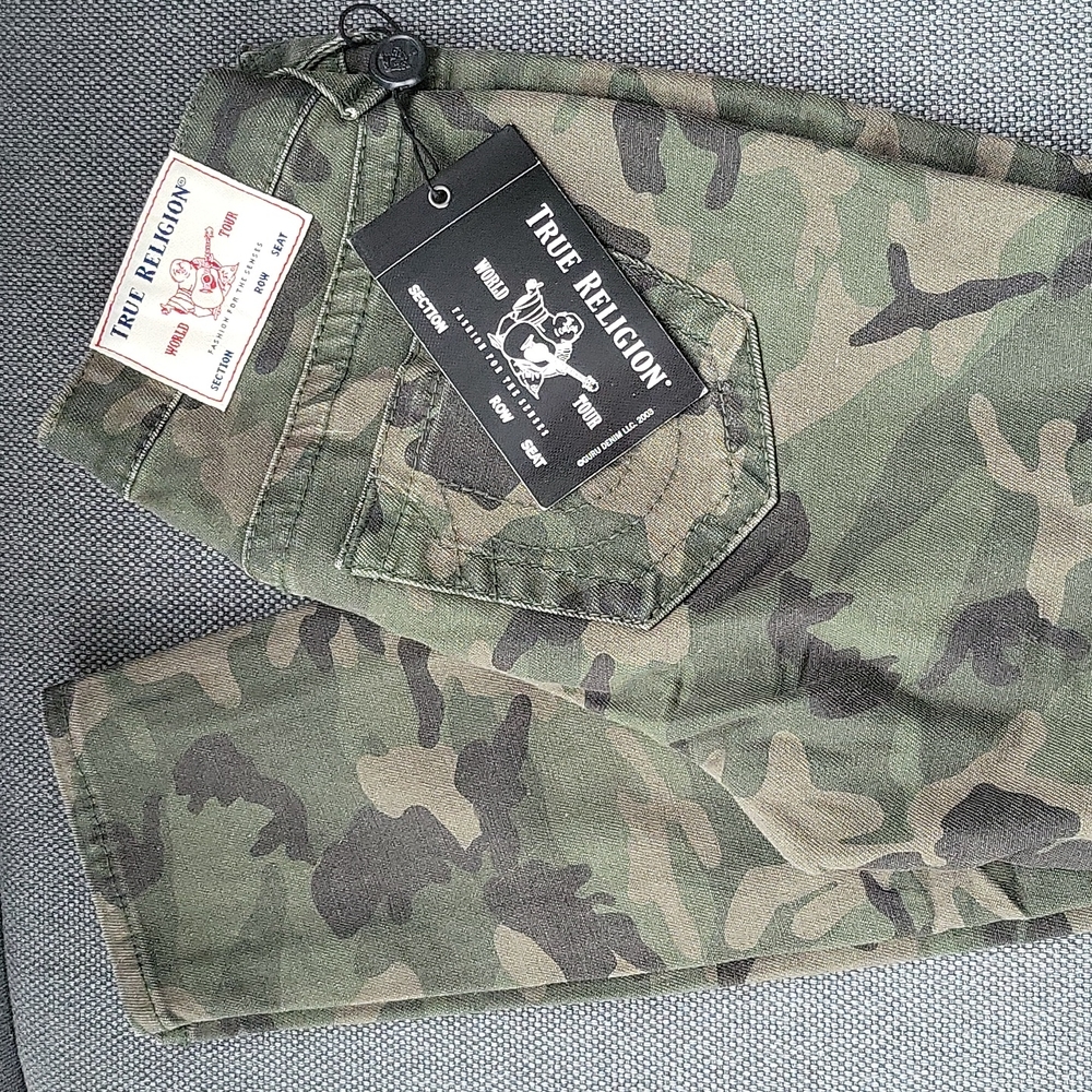 True Religion Halle Super Skinny Mid Rise Camo, Size 25
